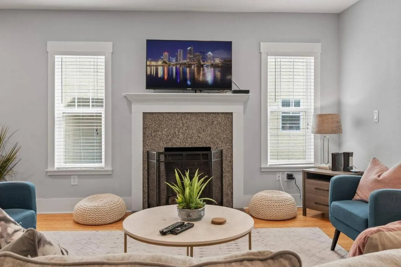 Beautiful Bay To Bay Sanctuary Charming South Tampa Craftsman Home Near Bayshore