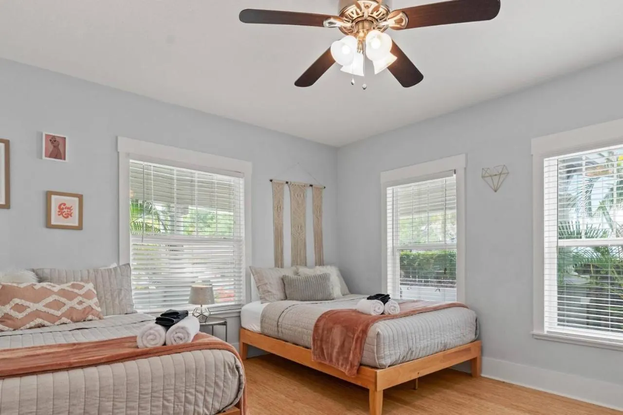 Beautiful Bay To Bay Sanctuary Charming South Tampa Craftsman Home Near Bayshore