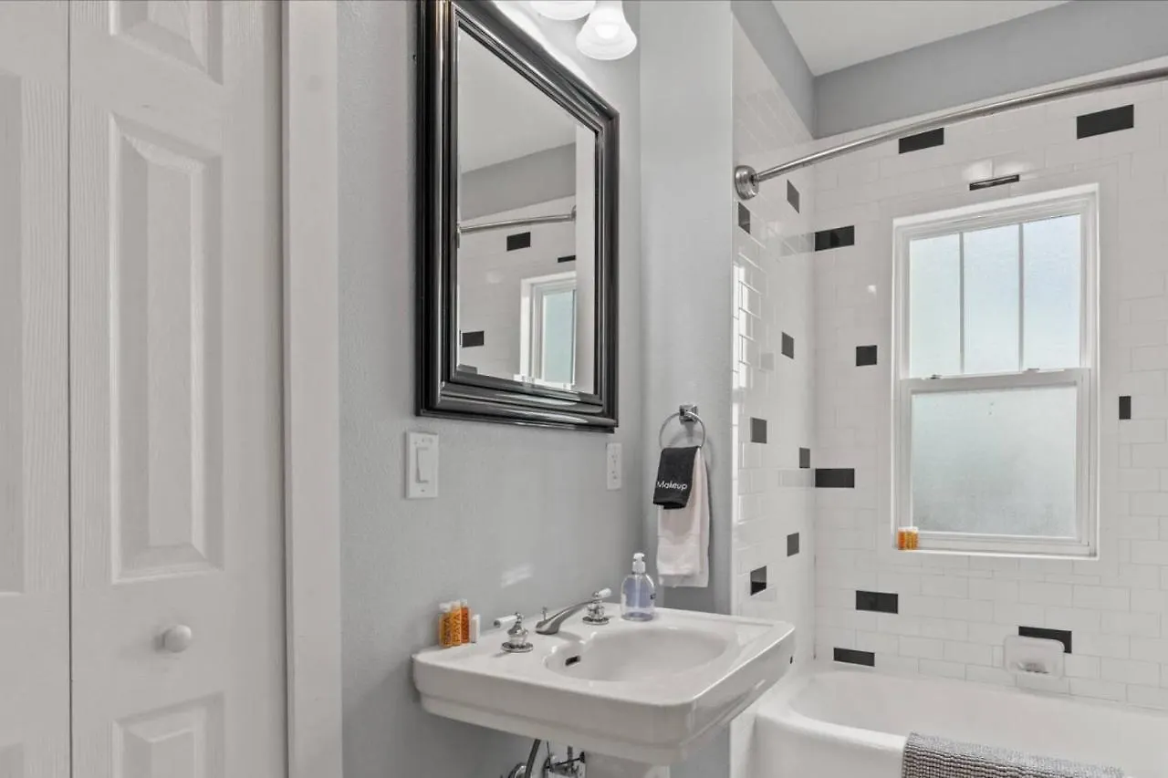 Beautiful Bay To Bay Sanctuary Charming South Tampa Craftsman Home Near Bayshore 0*,  Stany Zjednoczone Ameryki