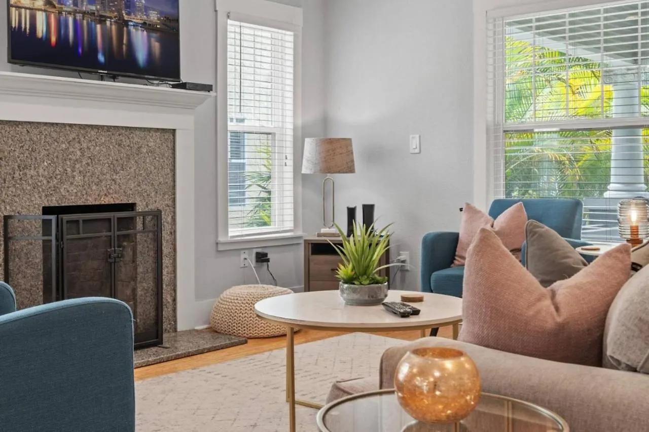 Beautiful Bay To Bay Sanctuary Charming South Tampa Craftsman Home Near Bayshore 0*,