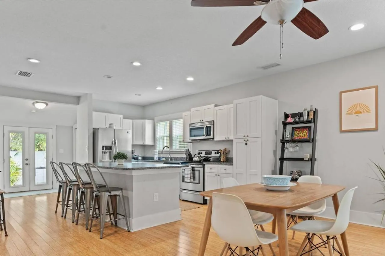 Beautiful Bay To Bay Sanctuary Charming South Tampa Craftsman Home Near Bayshore 度假居