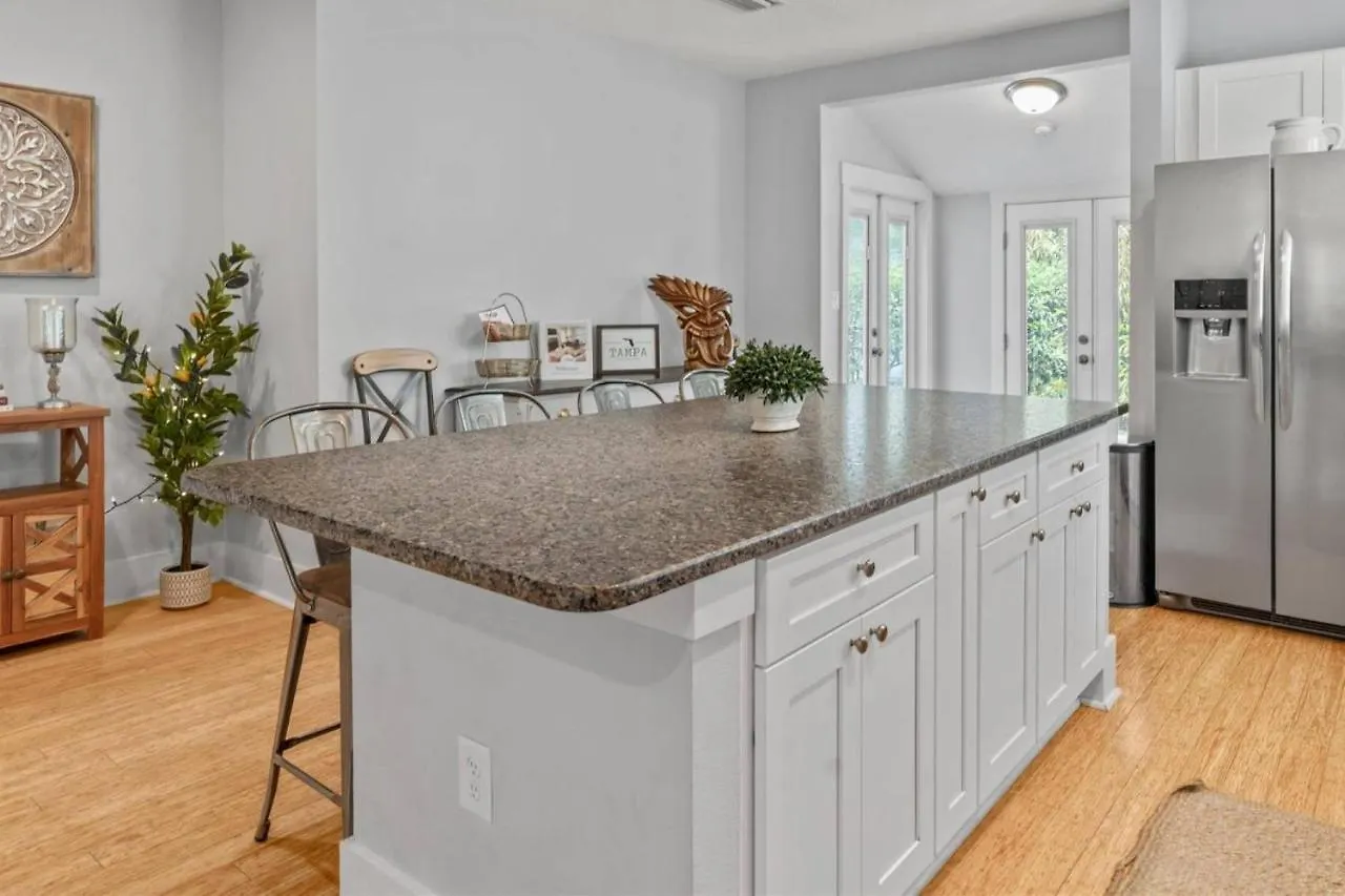 度假居 Beautiful Bay To Bay Sanctuary Charming South Tampa Craftsman Home Near Bayshore 美国